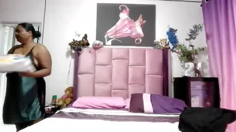 Snapshot of indiandelia chatting on 01.14.26 indiandelia online show from 01.14.26