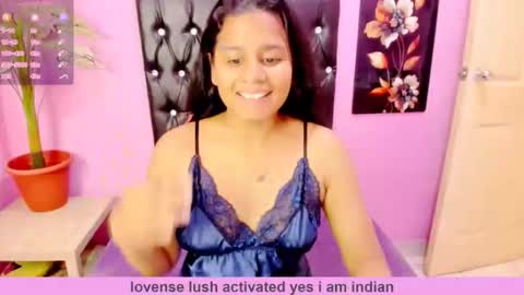 PARADISEQUEEN online show from 11.28.25
