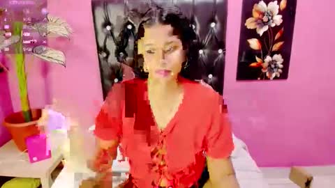 PARADISEQUEEN online show from 02.24.26