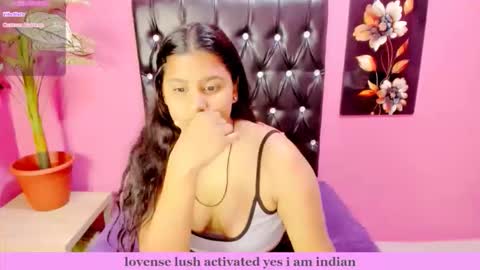 PARADISEQUEEN online show from 03.31.26