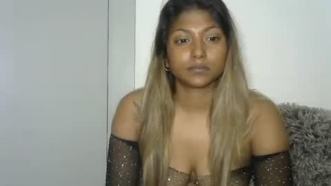 Snapshot of indianqtpie6 chatting on 10.27.25 indianqtpie6 online show from 10.27.25