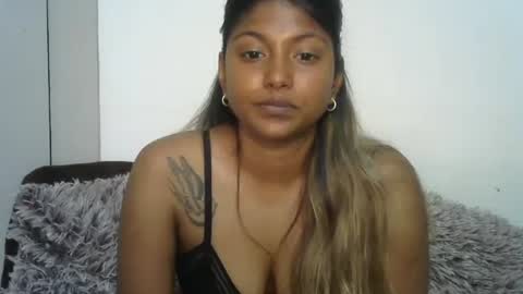 Snapshot of indianqtpie6 chatting on 11.25.25 indianqtpie6 online show from 11.25.25