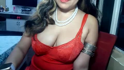 Snapshot of indianrads9 chatting on 02.14.25 Radha online show from 02.14.25