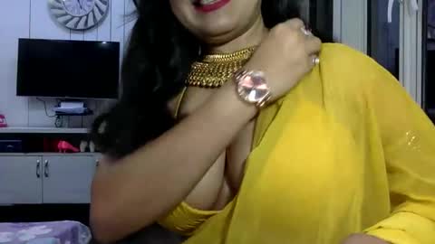 Snapshot of indianrads9 chatting on 11.20.25 Radha online show from 11.20.25