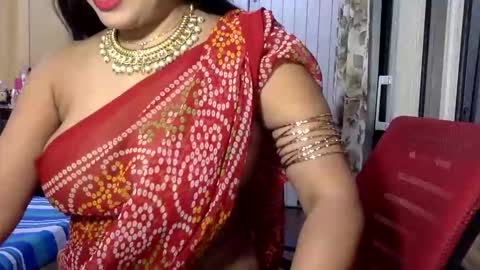 Snapshot of indianrads9 chatting on 11.25.25 Radha online show from 11.25.25