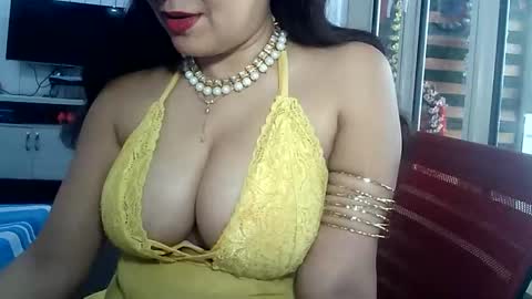 Snapshot of indianrads9 chatting on 12.04.25 Radha online show from 12.04.25