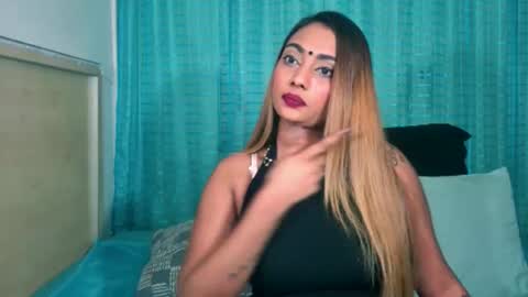Snapshot of indiansecretlove20 chatting on 05.18.26 goddess online show from 05.18.26