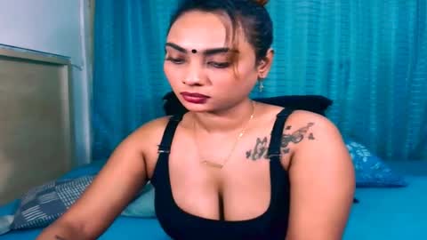 Snapshot of indiansecretlove20 chatting on 05.30.26 goddess online show from 05.30.26