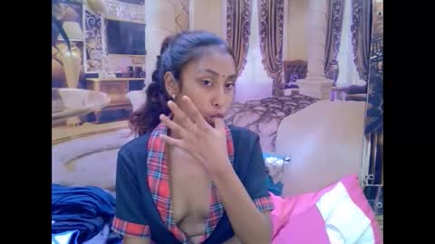 indiansexybutt4u2luv online show from 03.09.26