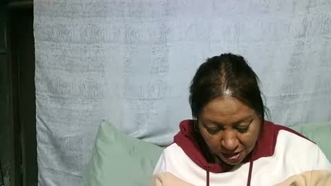 Snapshot of indiansexymilf chatting on 06.16.26 candice online show from 06.16.26