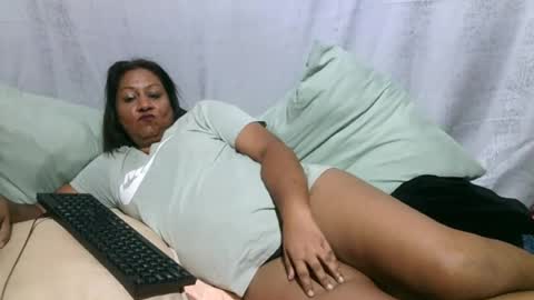 Snapshot of indiansexymilf chatting on 07.08.26 candice online show from 07.08.26