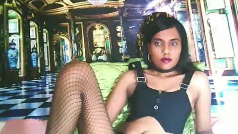 Snapshot of indianskies chatting on 03.04.26 Sky online show from 03.04.26