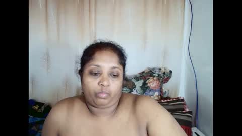 Snapshot of indiantasha chatting on 12.28.24 indiantasha online show from 12.28.24