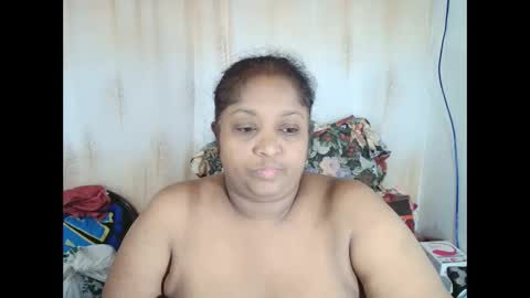 Snapshot of indiantasha chatting on 01.26.25 indiantasha online show from 01.26.25
