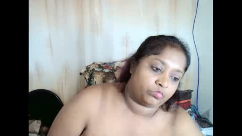 Snapshot of indiantasha chatting on 02.17.25 indiantasha online show from 02.17.25