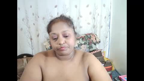 Snapshot of indiantasha chatting on 09.25.25 indiantasha online show from 09.25.25