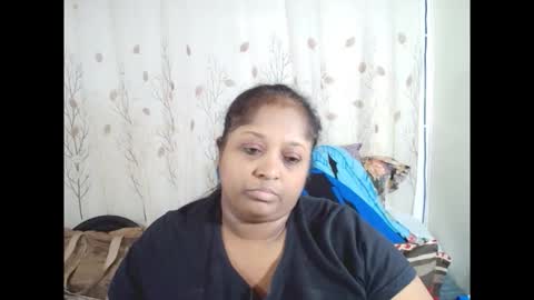 Snapshot of indiantasha chatting on 10.13.25 indiantasha online show from 10.13.25