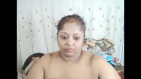 Snapshot of indiantasha chatting on 10.17.25 indiantasha online show from 10.17.25