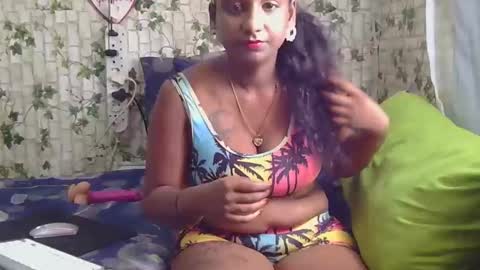 Snapshot of indiantina01 chatting on 02.24.25 tina online show from 02.24.25