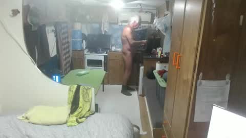 Snapshot of indieapenut chatting on 03.09.26 indieapenut online show from 03.09.26