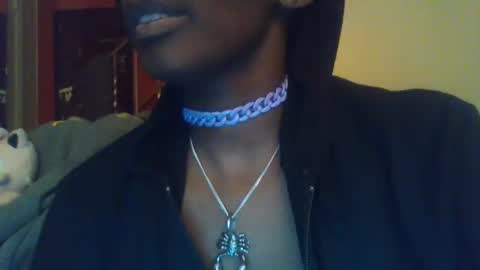 Snapshot of indigo_scorpio chatting on 11.10.25 indigo_scorpio online show from 11.10.25