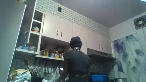 Snapshot of indigo_scorpio chatting on 11.27.25 indigo_scorpio online show from 11.27.25