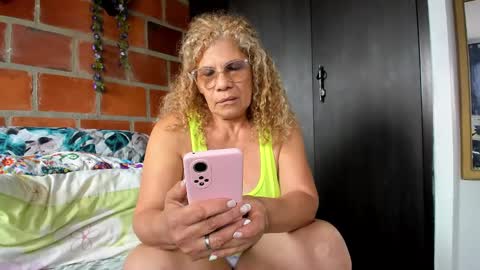 Snapshot of indiraa_channell chatting on 01.03.25 indiraa_channell online show from 01.03.25