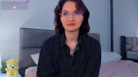 Kira online show from 10.16.25