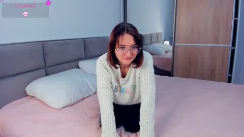 Kira online show from 10.20.25