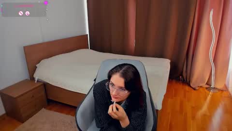 Kira online show from 10.22.25