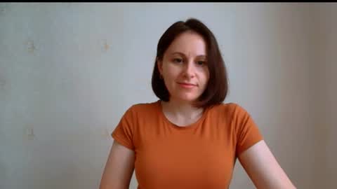 Snapshot of inessa_beauty chatting on 06.24.26 Inessa online show from 06.24.26