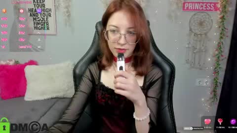 Snapshot of inferno_mia chatting on 05.31.26 Mia online show from 05.31.26