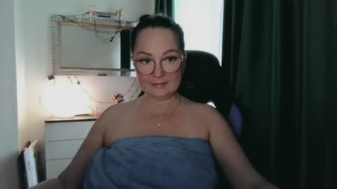 Snapshot of infinity_loveliness chatting on 07.14.26 Infinity online show from 07.14.26