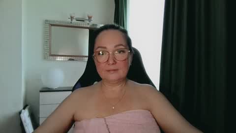 Snapshot of infinity_loveliness chatting on 07.26.26 Infinity online show from 07.26.26