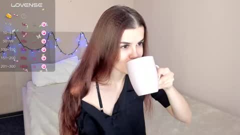 Snapshot of infinity_ti chatting on 11.10.25 infinity_ti online show from 11.10.25