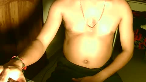 Snapshot of ingloriousuncut chatting on 01.06.25 Inglorious Hairy Uncut online show from 01.06.25