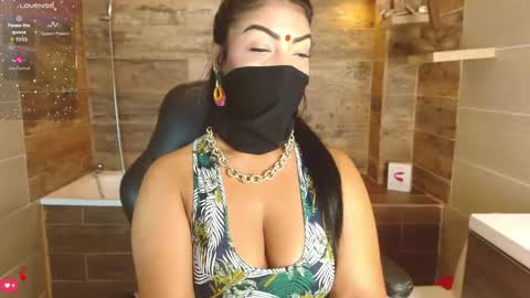 Snapshot of iniya_parul chatting on 04.27.26 Iniya online show from 04.27.26