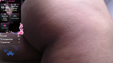 Snapshot of iniyalaboni chatting on 01.15.25 Iniya online show from 01.15.25