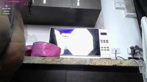 Snapshot of iniyalaboni chatting on 11.04.25 Iniya online show from 11.04.25