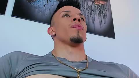 Snapshot of inkangelo chatting on 09.29.25 ANGELO online show from 09.29.25