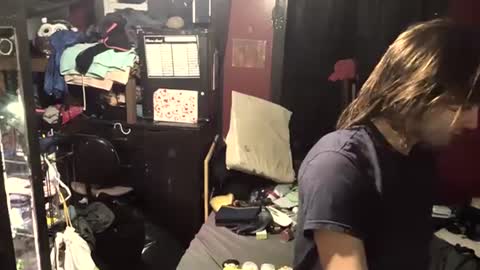 Snapshot of inmecum chatting on 12.28.24 inmecum online show from 12.28.24