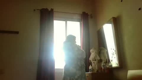 inna46_ online show from 12.22.25