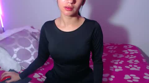 Abril online show from 09.13.25