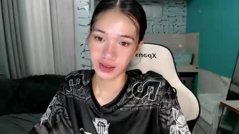 Snapshot of innocent_reign69 chatting on 07.12.26 Reign online show from 07.12.26