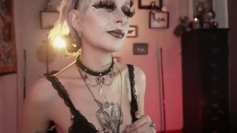 Snapshot of insania_999 chatting on 03.17.26 SANIA online show from 03.17.26