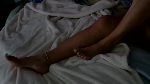 Snapshot of insatiablecpl333 chatting on 01.15.25 InsatiableCpl333 online show from 01.15.25