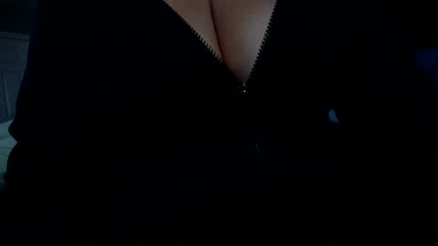 Snapshot of insatiablecpl333 chatting on 01.22.25 InsatiableCpl333 online show from 01.22.25