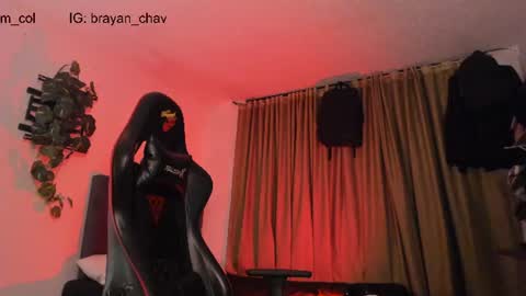 Snapshot of insolemnia chatting on 08.09.26 Brayan Chavez online show from 08.09.26