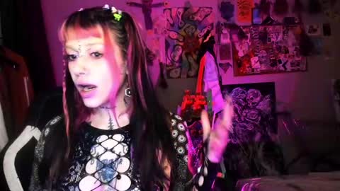 Insunnity666 online show from 04.27.26