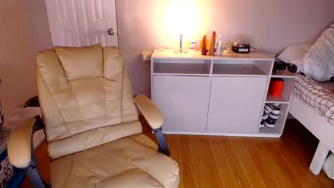 Snapshot of intimate143 chatting on 07.17.26 Im Desiree online show from 07.17.26